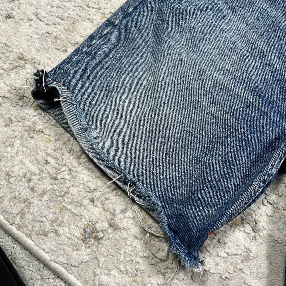 Levis 502 Mens Shorts Size 32 Blue Denim Cutoff Jean Raw Hem Faded Distressed - Picture 5 of 10